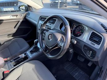 Volkswagen Golf 2.0 TDI BlueMotion Tech SE DSG Euro 5 (s/s) 5dr