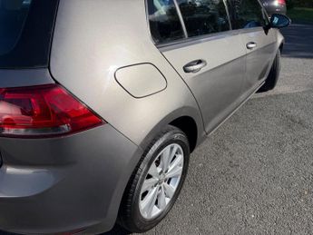Volkswagen Golf 2.0 TDI BlueMotion Tech SE DSG Euro 5 (s/s) 5dr