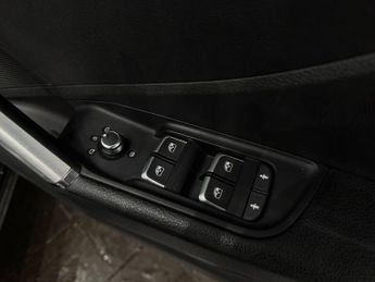 Audi Q2 1.4 TFSI CoD S line S Tronic Euro 6 (s/s) 5dr