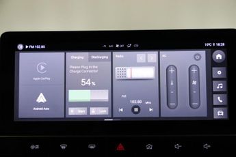 MG MG4 64kWh SE Long Range Auto 5dr