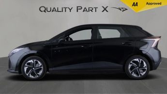 MG MG4 64kWh SE Long Range Auto 5dr
