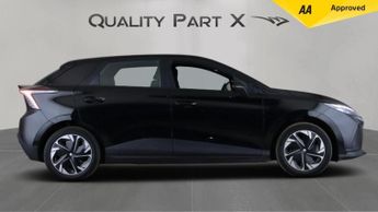 MG MG4 64kWh SE Long Range Auto 5dr