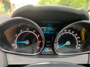 Ford Fiesta 1.0T EcoBoost Zetec Euro 5 (s/s) 5dr
