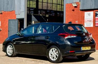 Toyota Auris 1.8 VVT-h Icon Tech CVT Euro 6 (s/s) 5dr