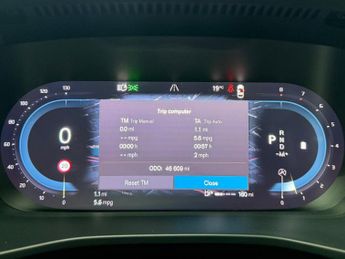 Volvo XC40 2.0 B3 MHEV Core DCT Auto Euro 6 (s/s) 5dr