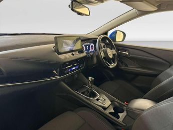 Nissan Qashqai 1.3 DIG-T MHEV N-Connecta SUV 5dr Petrol Hybrid Manual Euro 6 (s