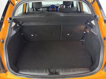 MINI Hatch 1.5 Cooper D Hatchback 5dr Diesel Auto Euro 6 (s/s) (116 ps)