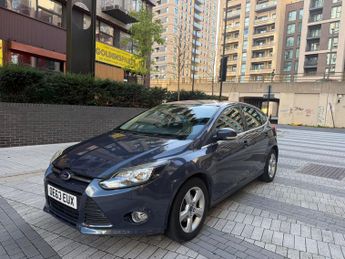Ford Focus 1.0T EcoBoost Zetec Navigator Euro 5 (s/s) 5dr