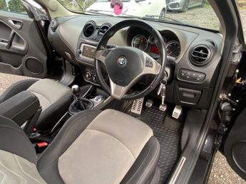 Alfa Romeo MiTo 1.6 JTDM-2 Distinctive Euro 5 (s/s) 3dr