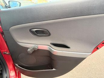 Kia Ceed 1.6 CRDi EcoDynamics 1 Euro 5 (s/s) 5dr