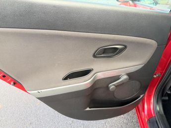 Kia Ceed 1.6 CRDi EcoDynamics 1 Euro 5 (s/s) 5dr