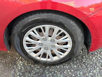 Kia Ceed 1.6 CRDi EcoDynamics 1 Euro 5 (s/s) 5dr