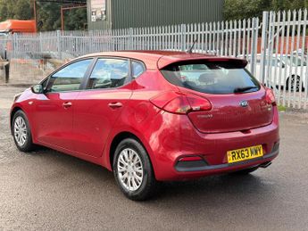 Kia Ceed 1.6 CRDi EcoDynamics 1 Euro 5 (s/s) 5dr