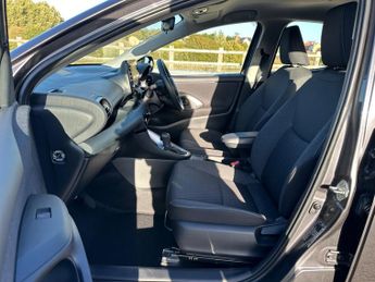 Toyota Yaris 1.5 VVT-h Icon E-CVT Euro 6 (s/s) 5dr