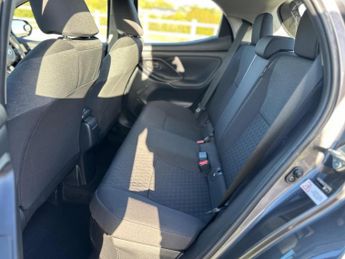 Toyota Yaris 1.5 VVT-h Icon E-CVT Euro 6 (s/s) 5dr