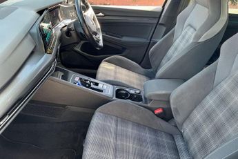 Volkswagen Golf 2.0 TDI 200 GTD 5dr DSG