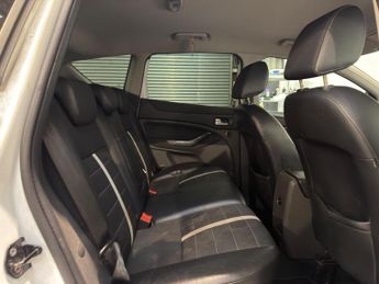 Ford Kuga 2.0 TDCi Titanium 2WD Euro 4 5dr