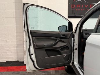 Ford Kuga 2.0 TDCi Titanium 2WD Euro 4 5dr