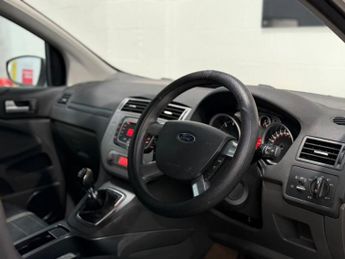 Ford Kuga 2.0 TDCi Titanium 2WD Euro 4 5dr