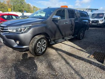 Toyota Hi Lux 2.4 D-4D Invincible Auto 4WD Euro 6 (s/s) 4dr (TSS)