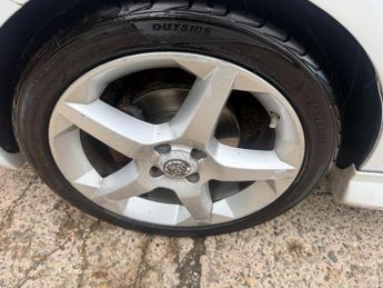 Vauxhall Corsa 1.4i 16v SRi 3dr (a/c)