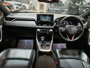 Toyota RAV4 2.5 VVT-h Dynamic CVT Euro 6 (s/s) 5dr