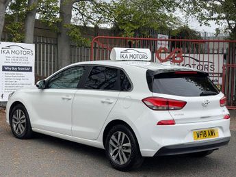 Hyundai i30 1.6 CRDi Blue Drive SE Nav DCT Euro 6 (s/s) 5dr