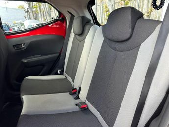 Toyota AYGO 1.0 VVT-i x-play x-shift Euro 6 5dr