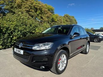 Volkswagen Touareg 3.0 TDI V6 BlueMotion Tech SE Tiptronic 4WD Euro 5 (s/s) 5dr