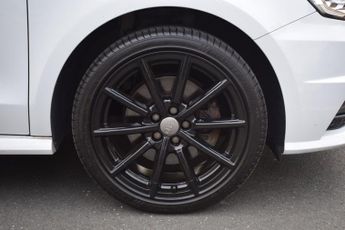 Audi A1 1.4 TFSI S line S Tronic Euro 6 (s/s) 3dr (Nav)