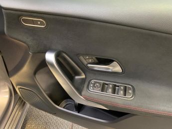 Mercedes-Benz A Class 1.3 A180 AMG Line (Executive) 7G-DCT Euro 6 (s/s) 5dr