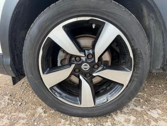 Nissan Qashqai 1.2 DIG-T n-tec 2WD Euro 6 (s/s) 5dr