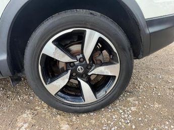 Nissan Qashqai 1.2 DIG-T n-tec 2WD Euro 6 (s/s) 5dr