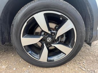 Nissan Qashqai 1.2 DIG-T n-tec 2WD Euro 6 (s/s) 5dr
