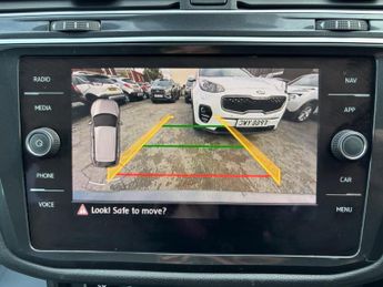 Volkswagen Tiguan 2.0 TSI BlueMotion Tech SEL DSG 4Motion Euro 6 (s/s) 5dr