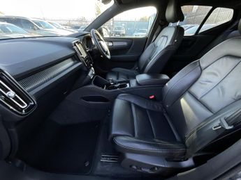 Volvo Xc40 + RECHARGE TWIN EV AWD