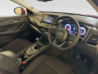 Nissan Qashqai 1.3 DIG-T MHEV N-Connecta SUV 5dr Petrol Hybrid Manual Euro 6 (s