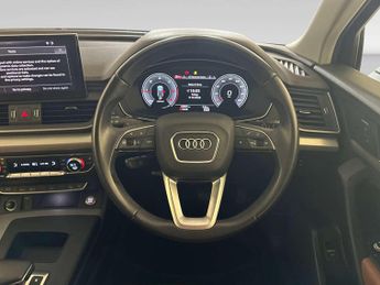 Audi Q5 2.0 TDI 40 Sport SUV 5dr Diesel S Tronic quattro Euro 6 (s/s) (2