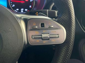 Mercedes-Benz GLC 2.0 GLC220d AMG Line SUV 5dr Diesel G-Tronic+ 4MATIC Euro 6 (s/s