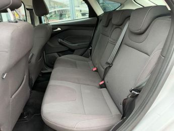 FORD FOCUS 1.6 Titanium Hatchback 5dr Petrol Manual Euro 5 (125 ps) *GREAT 