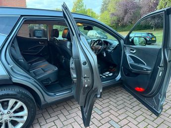 Hyundai Santa Fe 2.2 CRDi Blue Drive Premium Auto 4WD Euro 6 (s/s) 5dr (7 Seat)