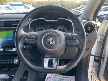 MG MG ZS 44.5kWh Exclusive Auto 5dr