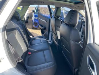 MG MG ZS 44.5kWh Exclusive Auto 5dr