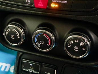 Jeep Renegade 1.4T MultiAirII Longitude Euro 6 (s/s) 5dr