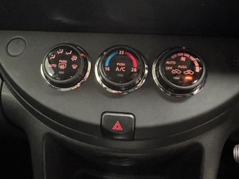 Nissan Note 1.6 16V n-tec Auto Euro 5 5dr