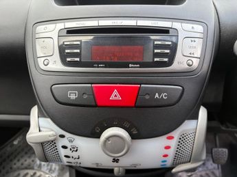 Peugeot 107 1.0 12V Allure Euro 5 5dr