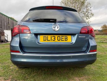 Vauxhall Astra 1.7 CDTi ecoFLEX SE Sports Tourer Euro 5 (s/s) 5dr