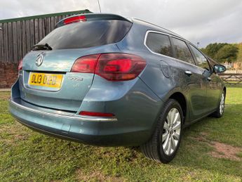 Vauxhall Astra 1.7 CDTi ecoFLEX SE Sports Tourer Euro 5 (s/s) 5dr