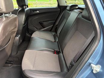 Vauxhall Astra 1.7 CDTi ecoFLEX SE Sports Tourer Euro 5 (s/s) 5dr