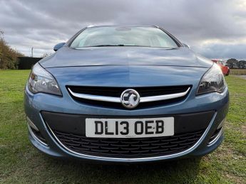 Vauxhall Astra 1.7 CDTi ecoFLEX SE Sports Tourer Euro 5 (s/s) 5dr